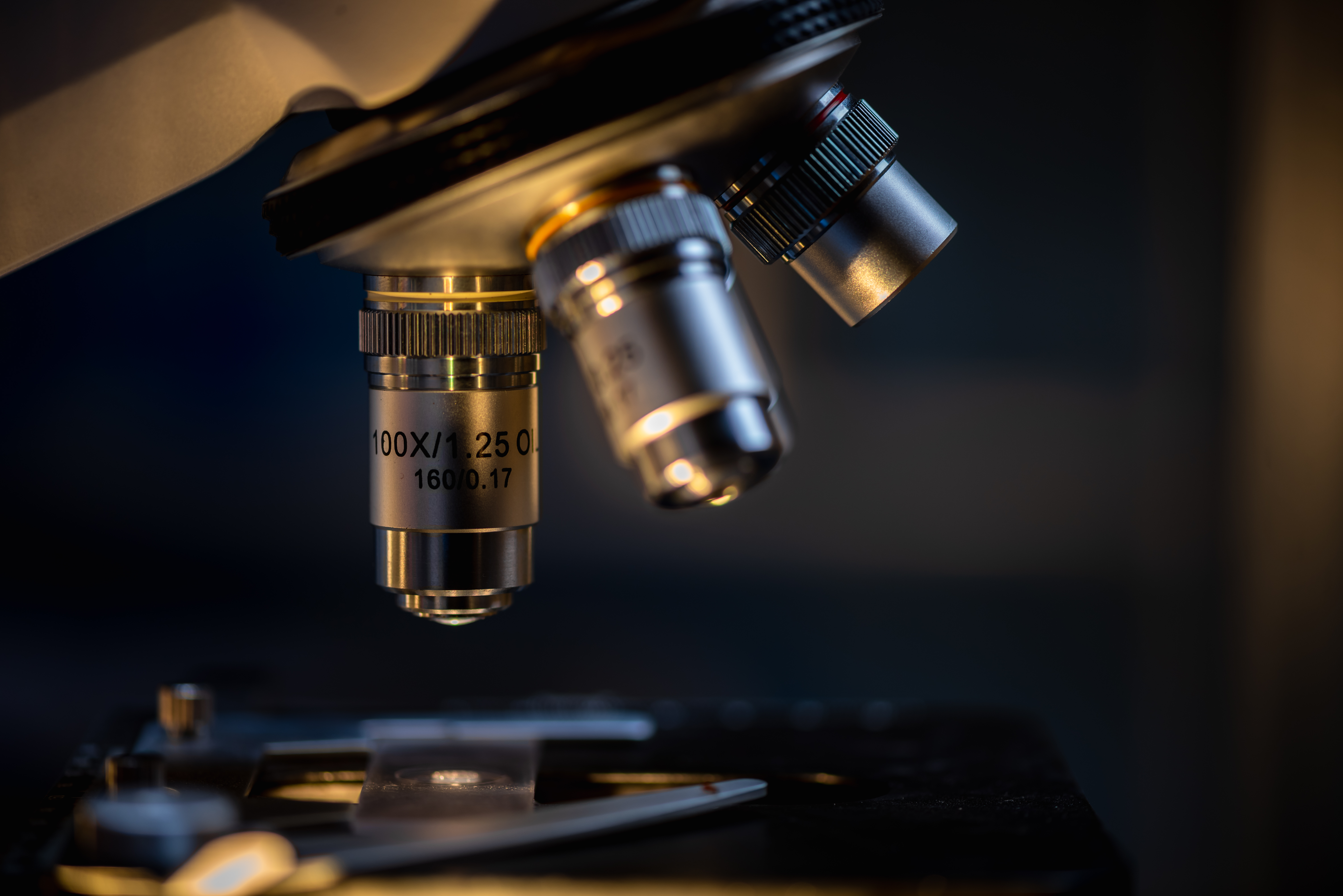 Advanced Microscopy Technology